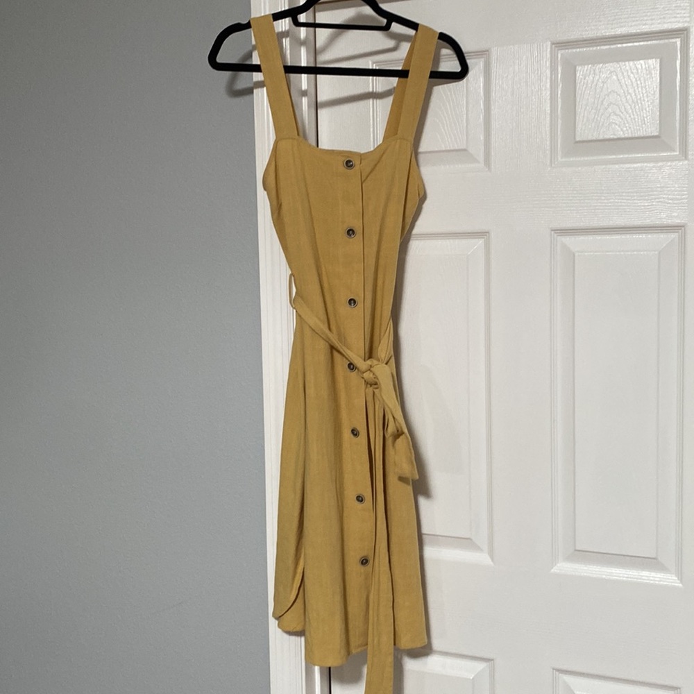 Yellow cotton/linen blend dress